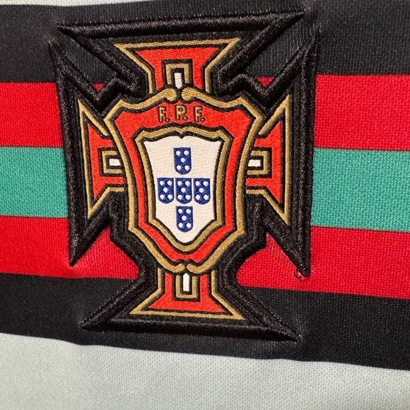 Nike Portugal Away Football Soccer Jersey - Picture 4 of 9